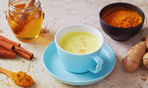 چای عسل و دارچین و زردچوبه